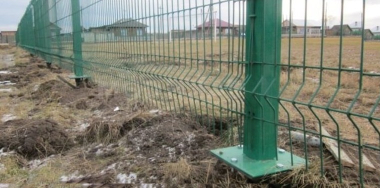 Купить сваи для ограждения от производителя в Губахе от 1391 руб: низкая цена, быстрая установка